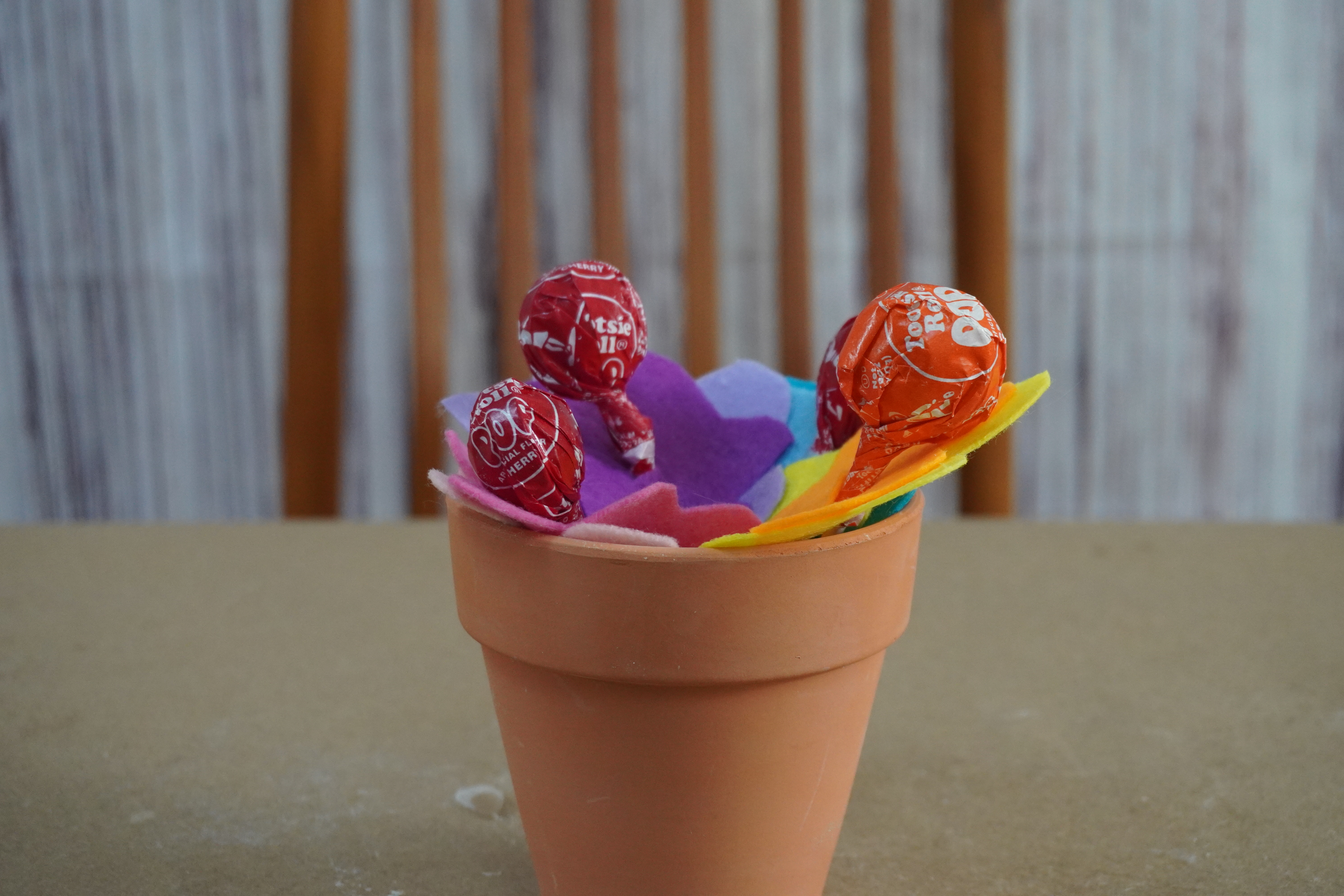 Tootsie Pops in a Vase Party Favor