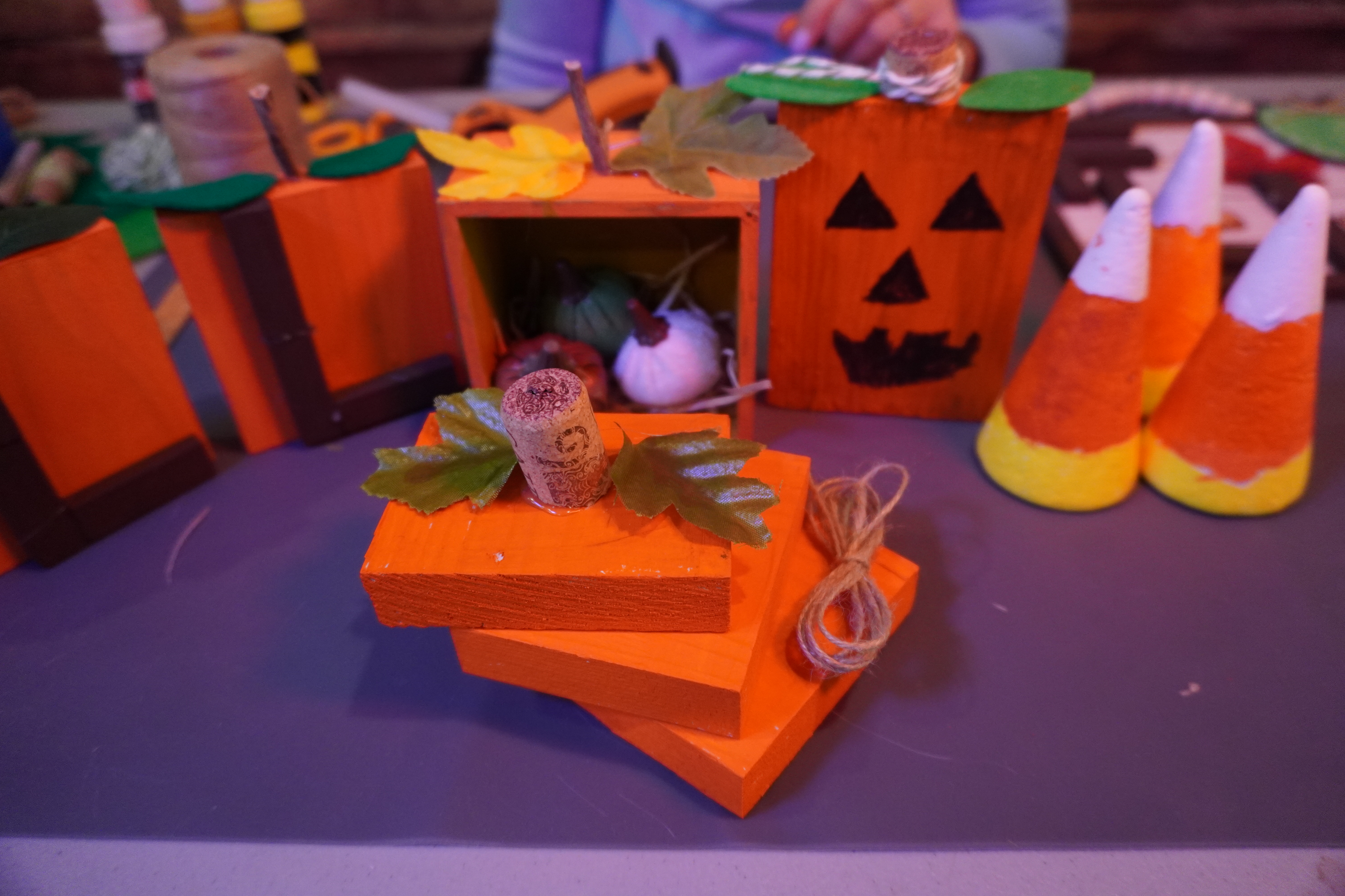 Wooden Jack O’Lanter Easy DIY Fall Craft