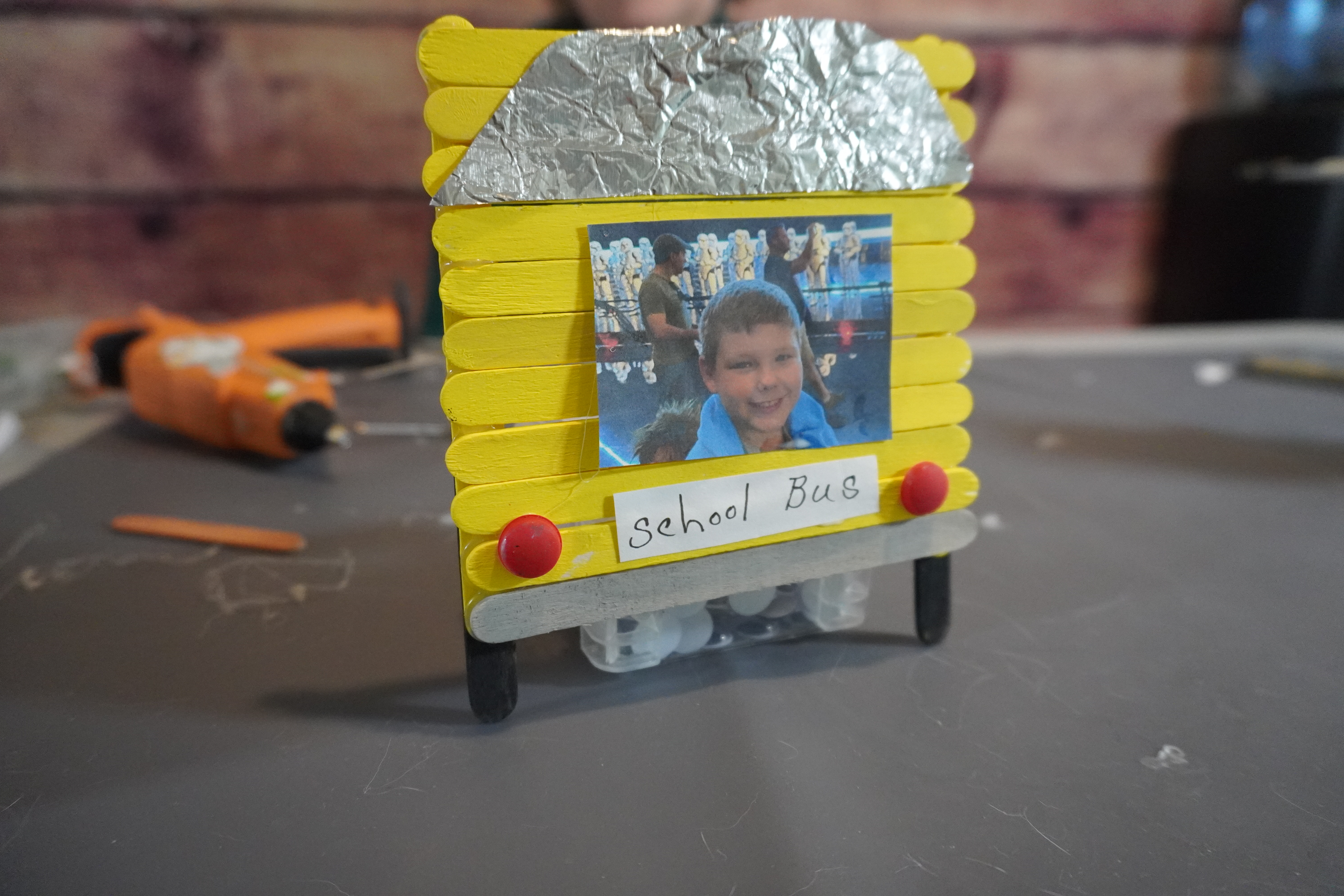 DIY Make a Popsicle Stick School Bus Photo Frame Craft Showcase 